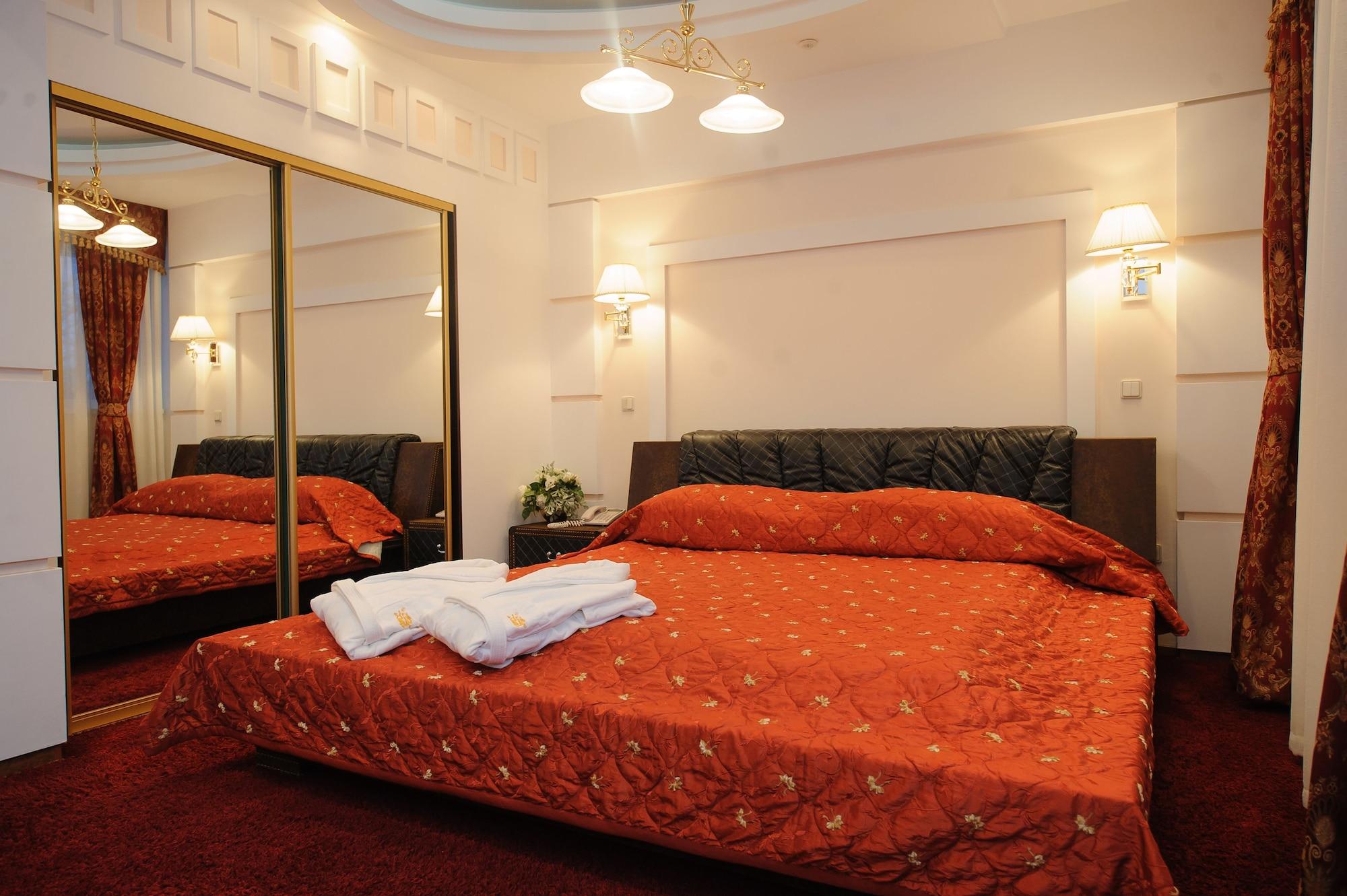 Hotel Royal Park Chişinău Extérieur photo
